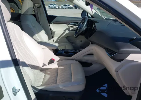 2022 Buick Envision Awd Avenir z USA, uszkodzony, nr VIN LRBFZSR42ND076366